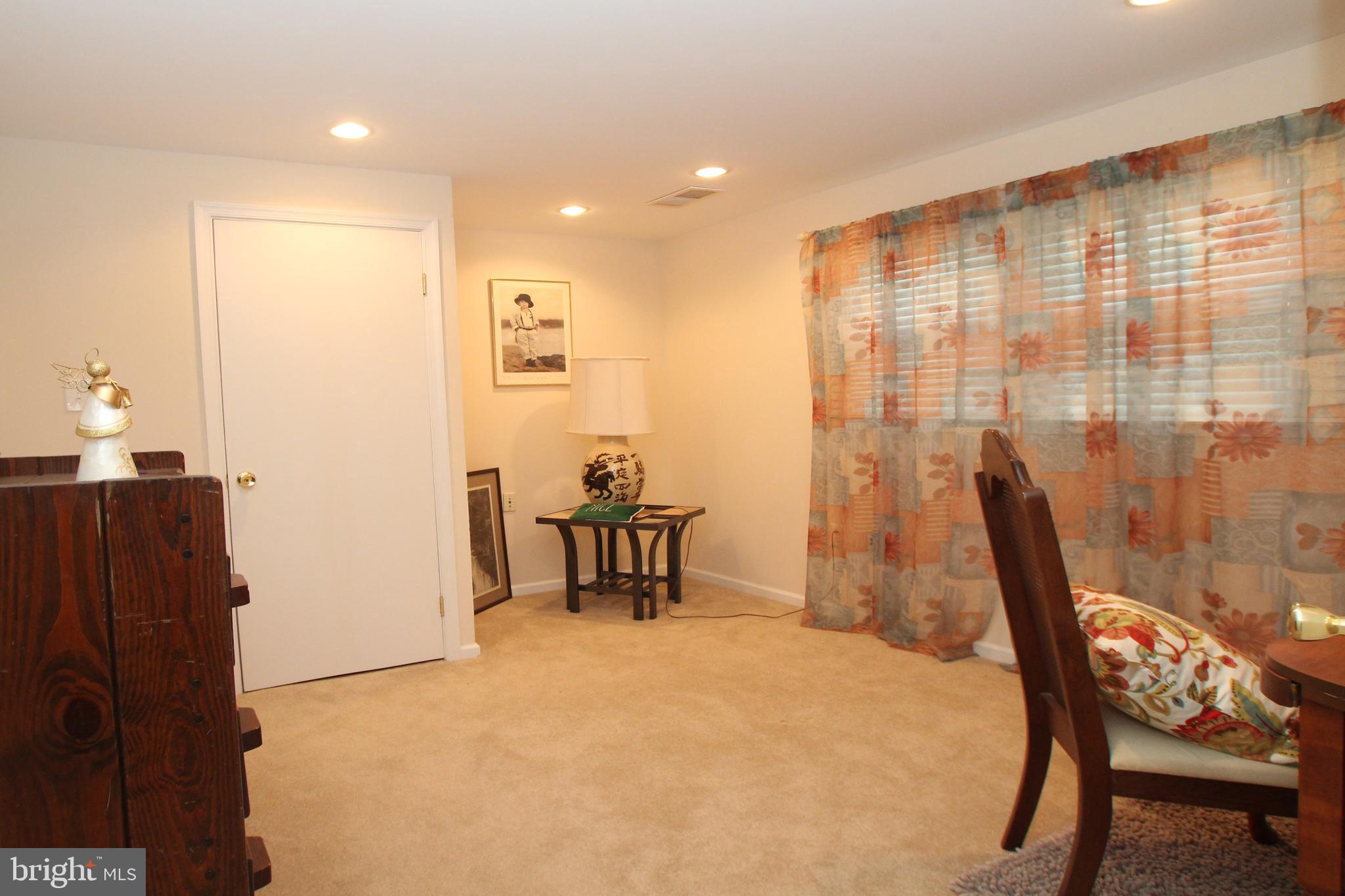 8132 Sleepy View Lane Springfield, VA 22153 - Photo 28 of 35 4th bedroom