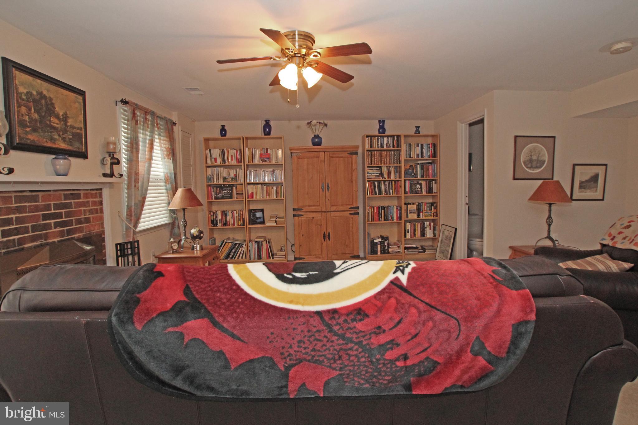 8132 Sleepy View Lane Springfield, VA 22153 - Photo 30 of 35 Gallery Image 30
