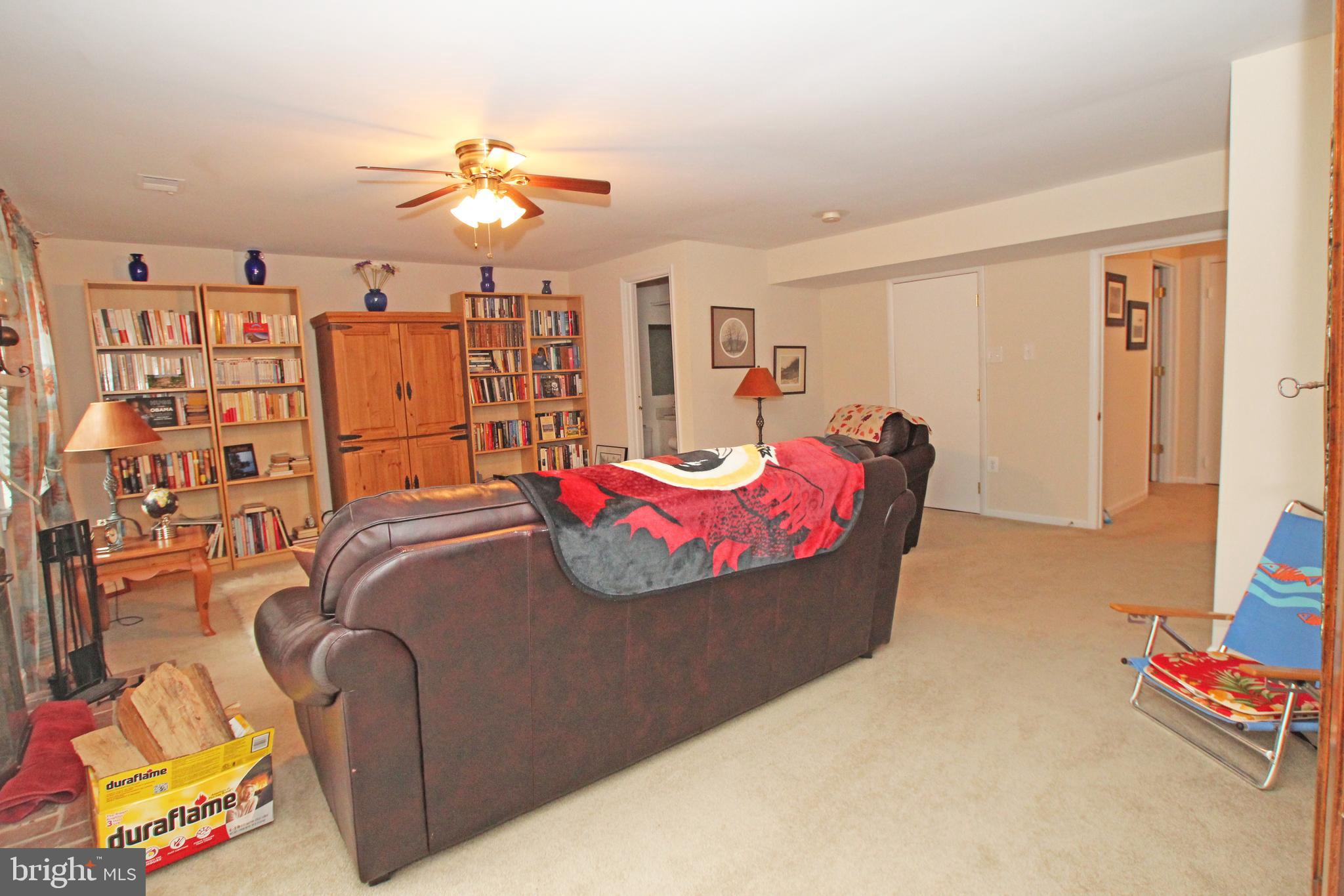 8132 Sleepy View Lane Springfield, VA 22153 - Photo 31 of 35 Gallery Image 31