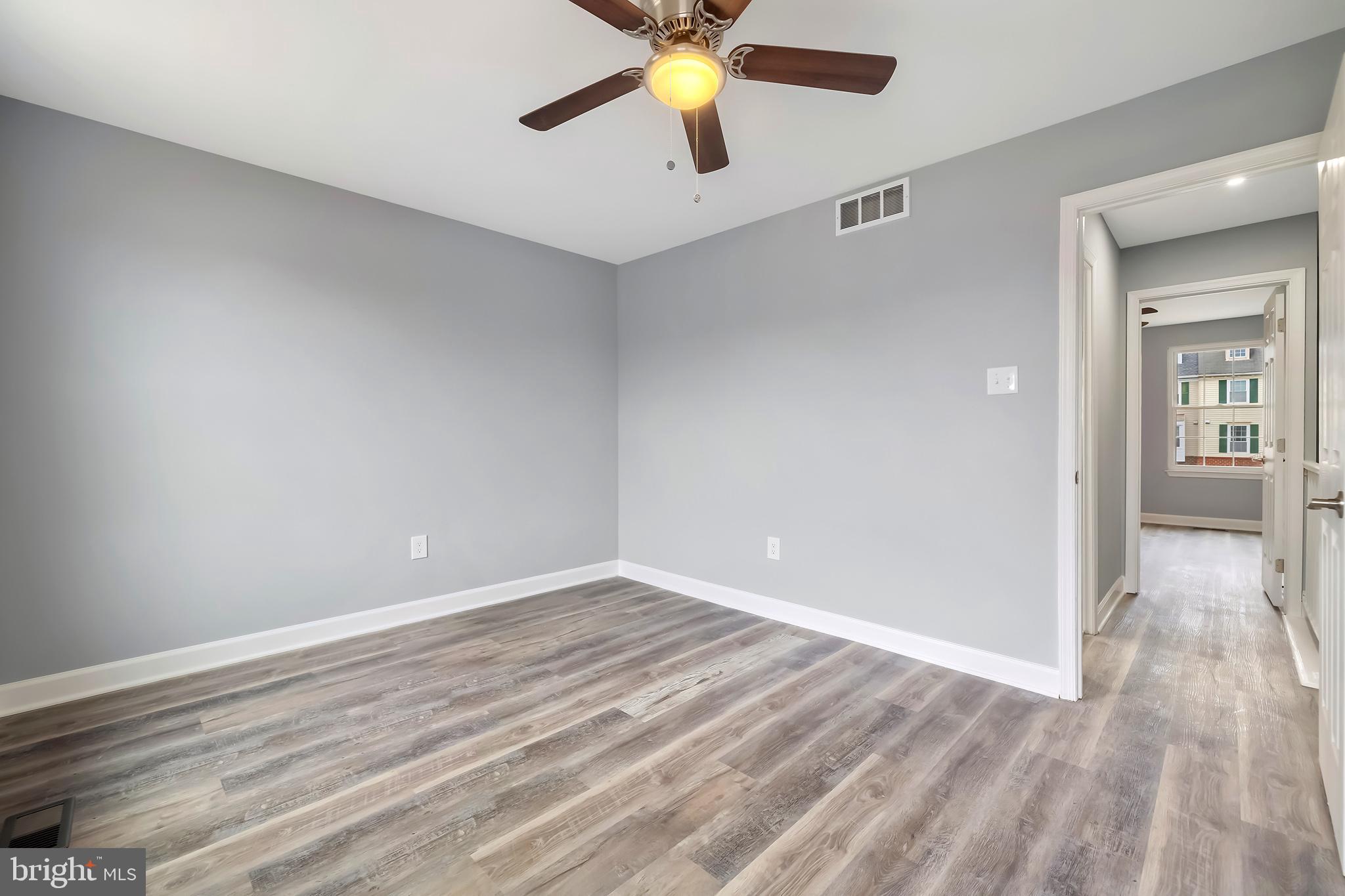 6914 Rockfield Road Baltimore, MD 21244 - Photo 14 of 30 Gallery Image 14