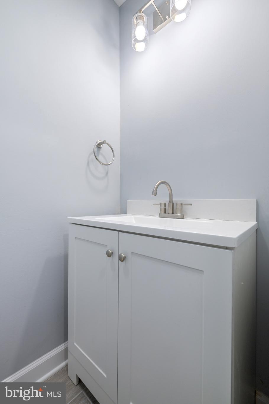 6914 Rockfield Road Baltimore, MD 21244 - Photo 6 of 30 Gallery Image 6