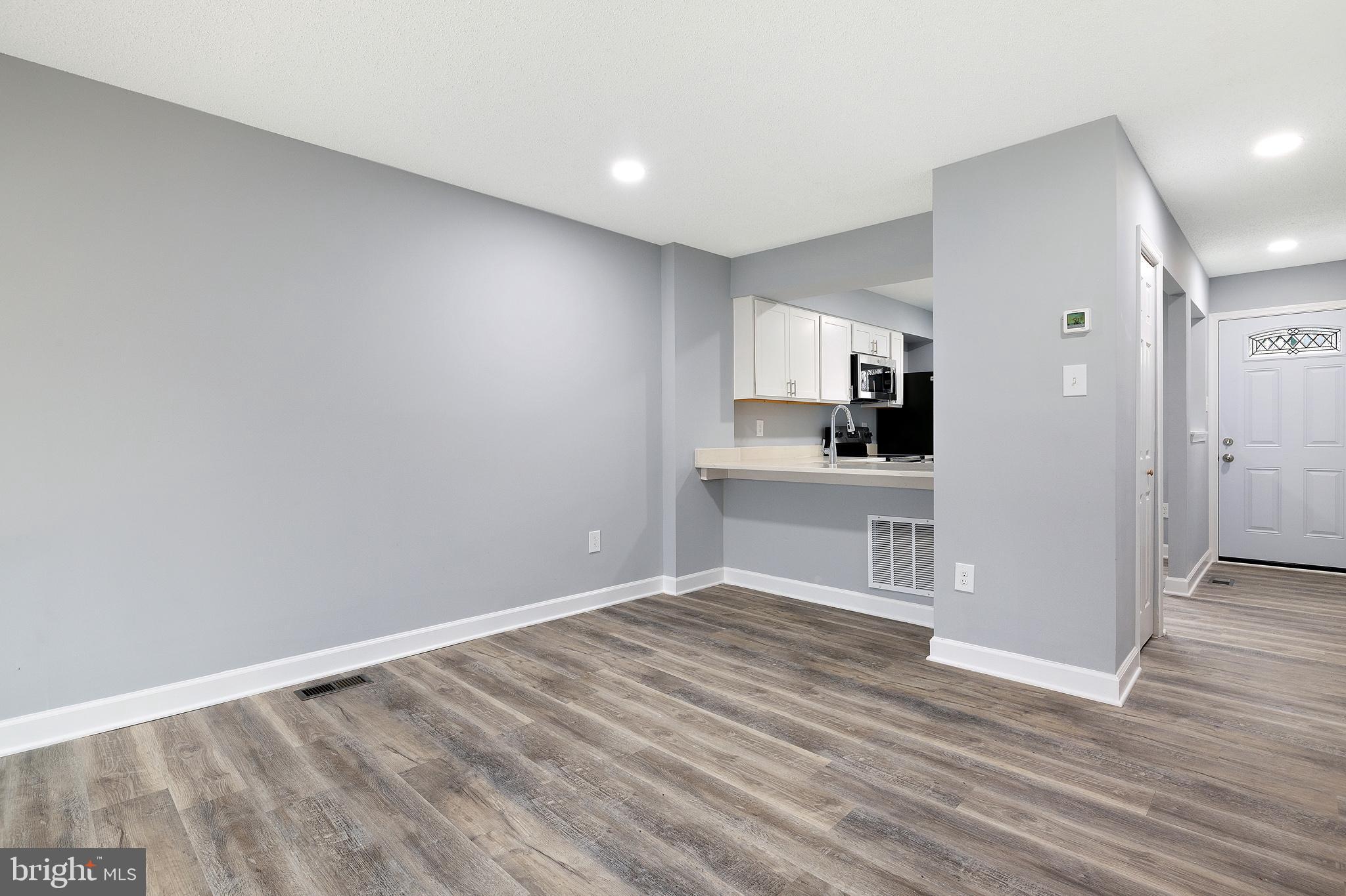 6914 Rockfield Road Baltimore, MD 21244 - Photo 7 of 30 Gallery Image 7