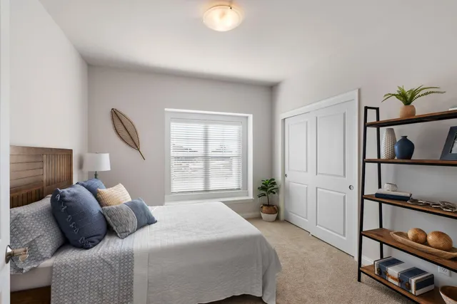 $639,999 | 868 North Verona Circle, Unit 23, Grafton, WI 53024