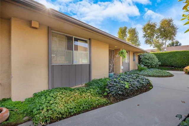 $420,000 | 180 East Parkdale Drive, San Bernardino, CA 92404