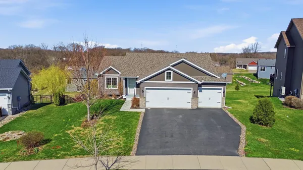 $375,000 | 933 Aspen Circle, Watertown, MN 55388