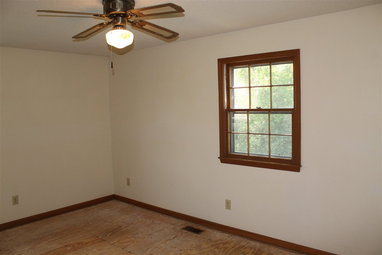 204 Railroad Road Benson, NC 27504 - Photo 16 of 18 Photo 16