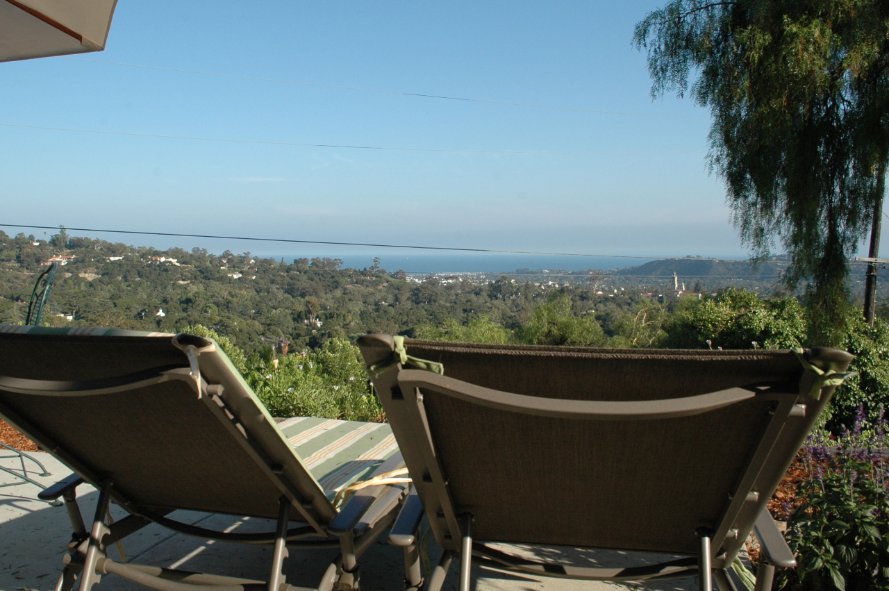 947 Cheltenham Road Santa Barbara, CA 93105 - Photo 5 of 35 a view of a chairs and table in patio