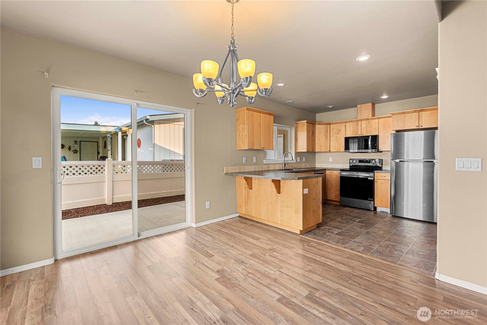 1240 Gallers Street Wenatchee, WA 98801 - Photo 11 of 33