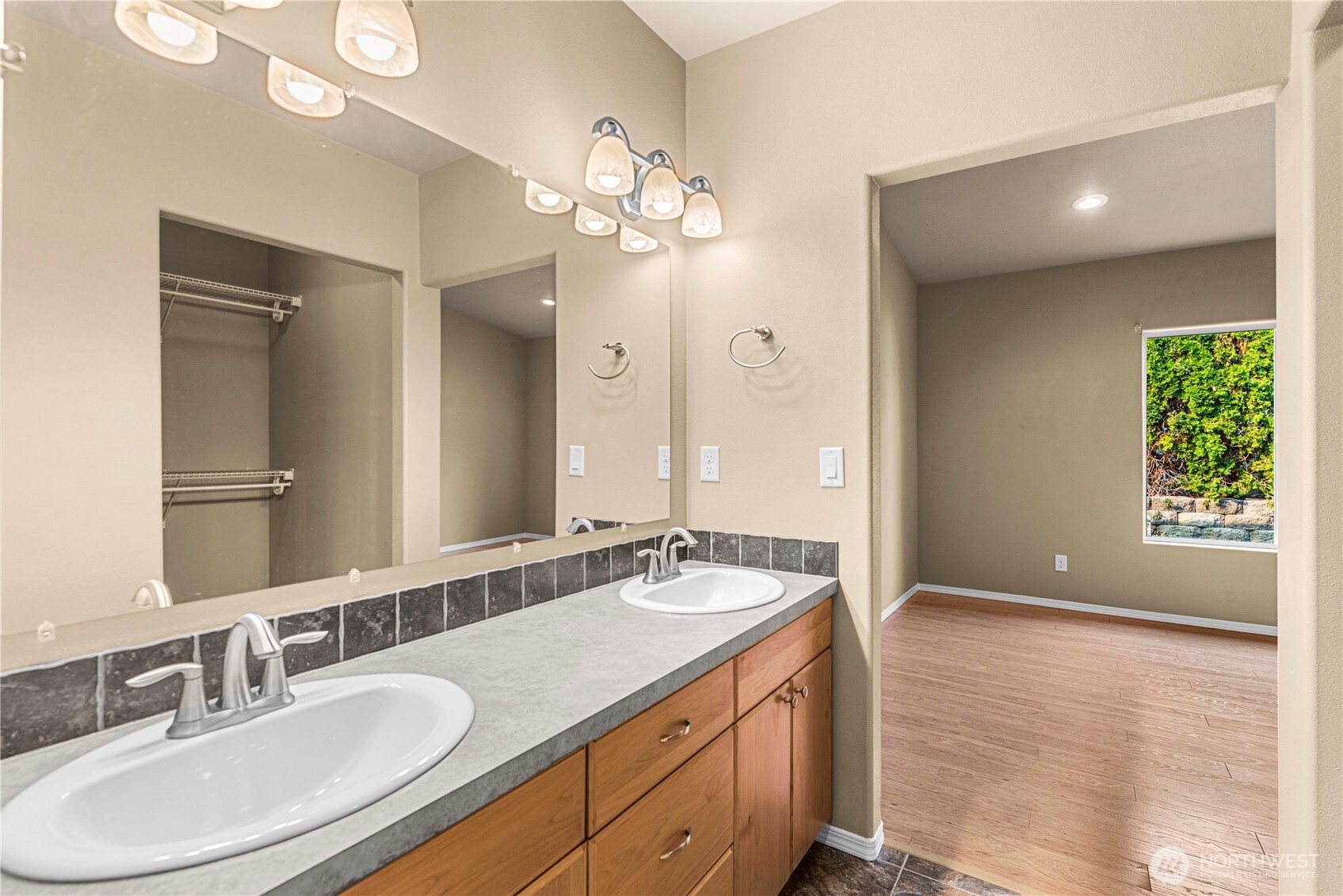 1240 Gallers Street Wenatchee, WA 98801 - Photo 20 of 33