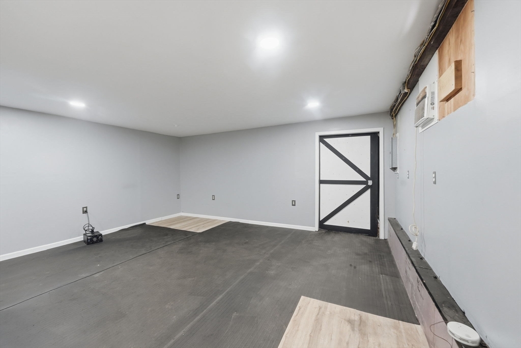 415 Anthony Street Fall River, MA 02721 - Photo 19 of 38