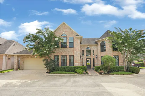 $750,000 | 1211 Ridgewood Place, Houston, TX 77055