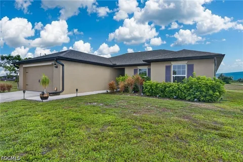 $334,900 | 4060 Northwest 36th Avenue, Cape Coral, FL 33993