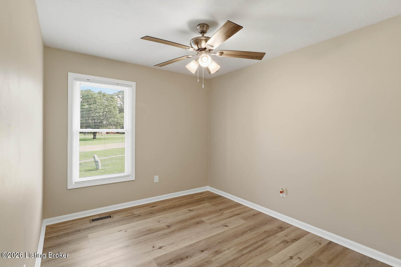 8410 Silver Fox Road Louisville, KY 40291 - Photo 19 of 40 8410 Silver Fox Rd - 23
