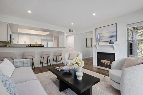 $995,000 | 7634 Hollister Avenue, Unit 256, Goleta, CA 93117