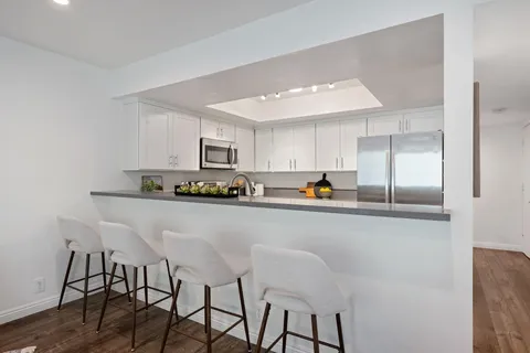 $995,000 | 7634 Hollister Avenue, Unit 256, Goleta, CA 93117