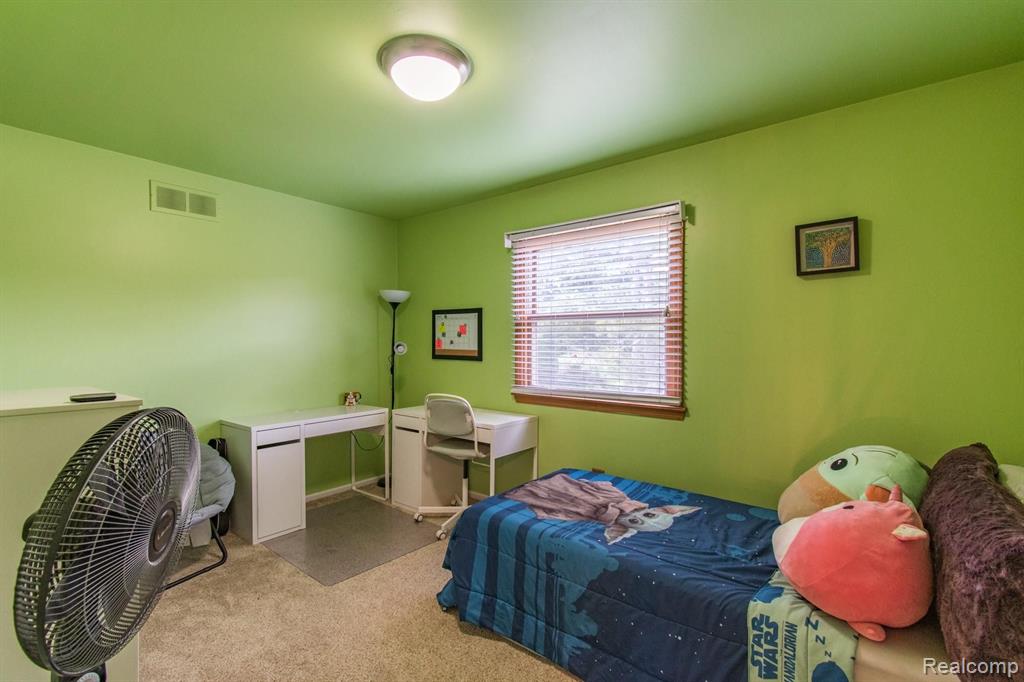 2604 Winter Park Road Rochester Hills, MI 48309 - Photo 36 of 48