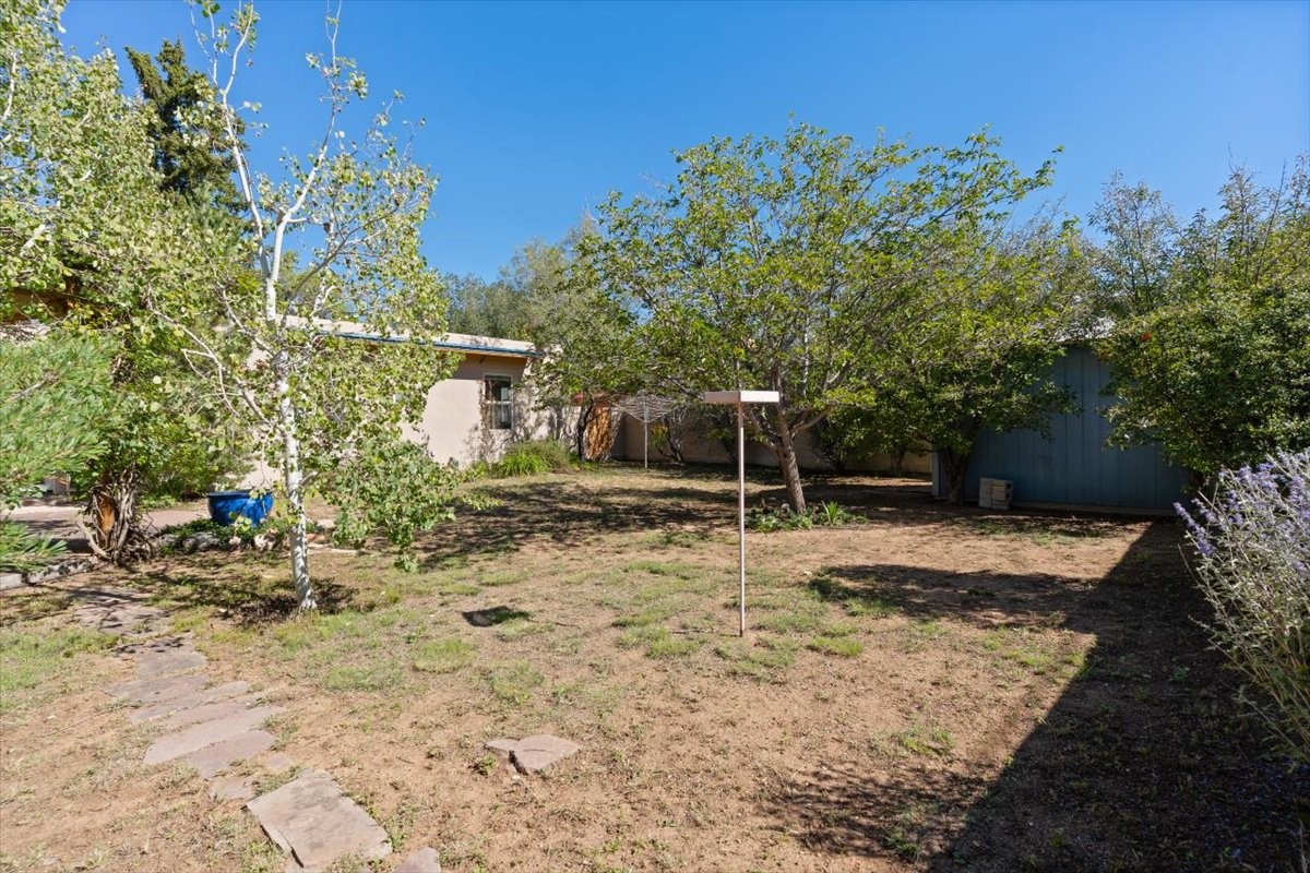 1944 Kiva Road Santa Fe, NM 87505 - Photo 27 of 28 Gallery Image 27