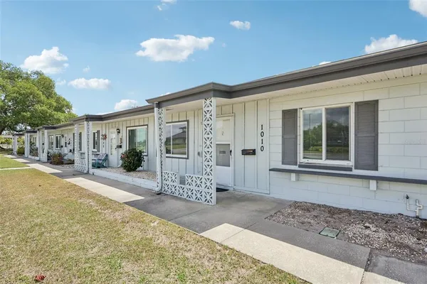$139,900 | 1010 North Pebble Beach Boulevard, Sun City Center, FL 33573