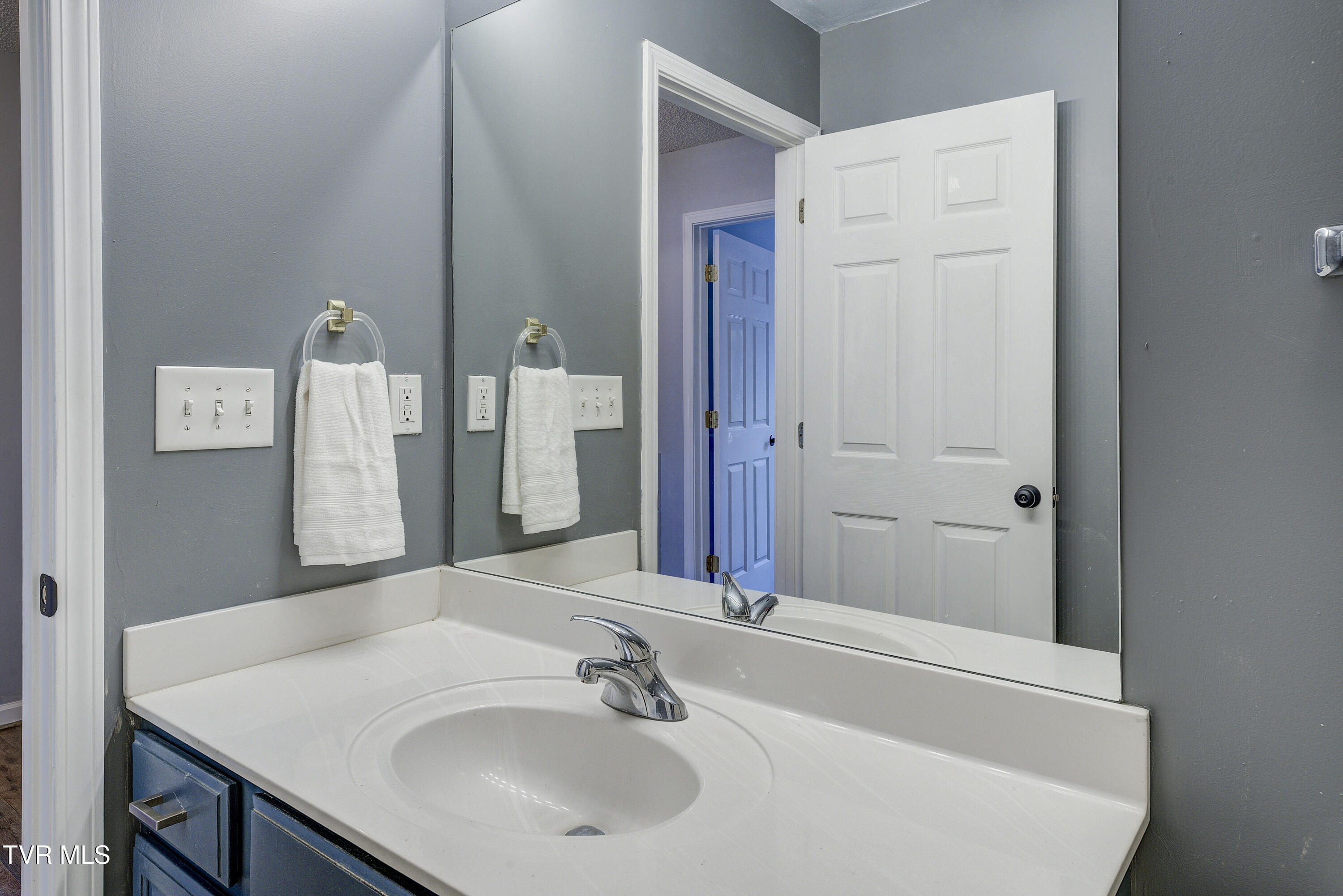 152 Gray Station Road, Unit 35 Gray, TN 37615 - Photo 13 of 26 11