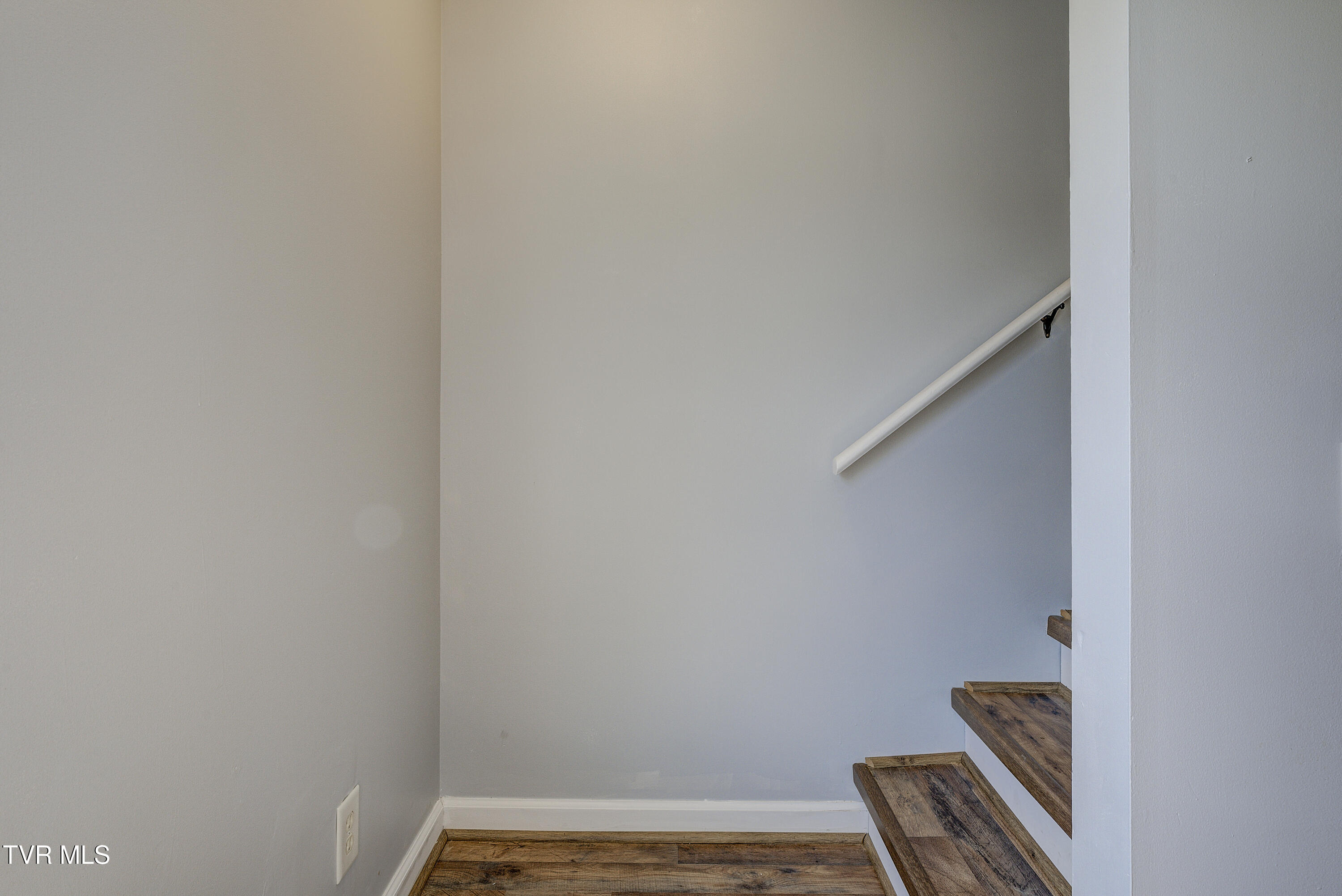 152 Gray Station Road, Unit 35 Gray, TN 37615 - Photo 10 of 26 8