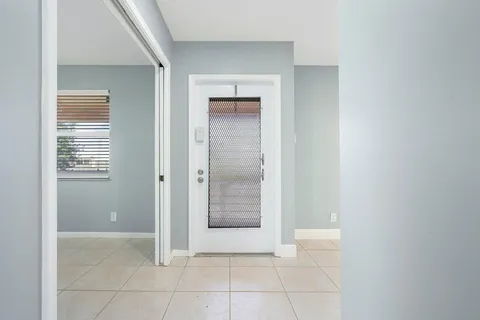 $219,900 | 1740 Northwest 19th Terrace, Unit 204, Delray Beach, FL 33445