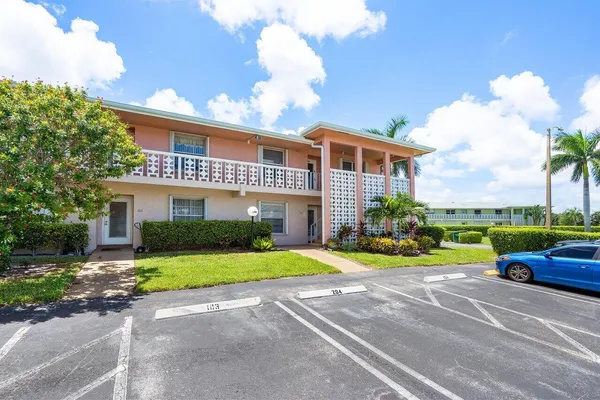 $219,900 | 1740 Northwest 19th Terrace, Unit 204, Delray Beach, FL 33445