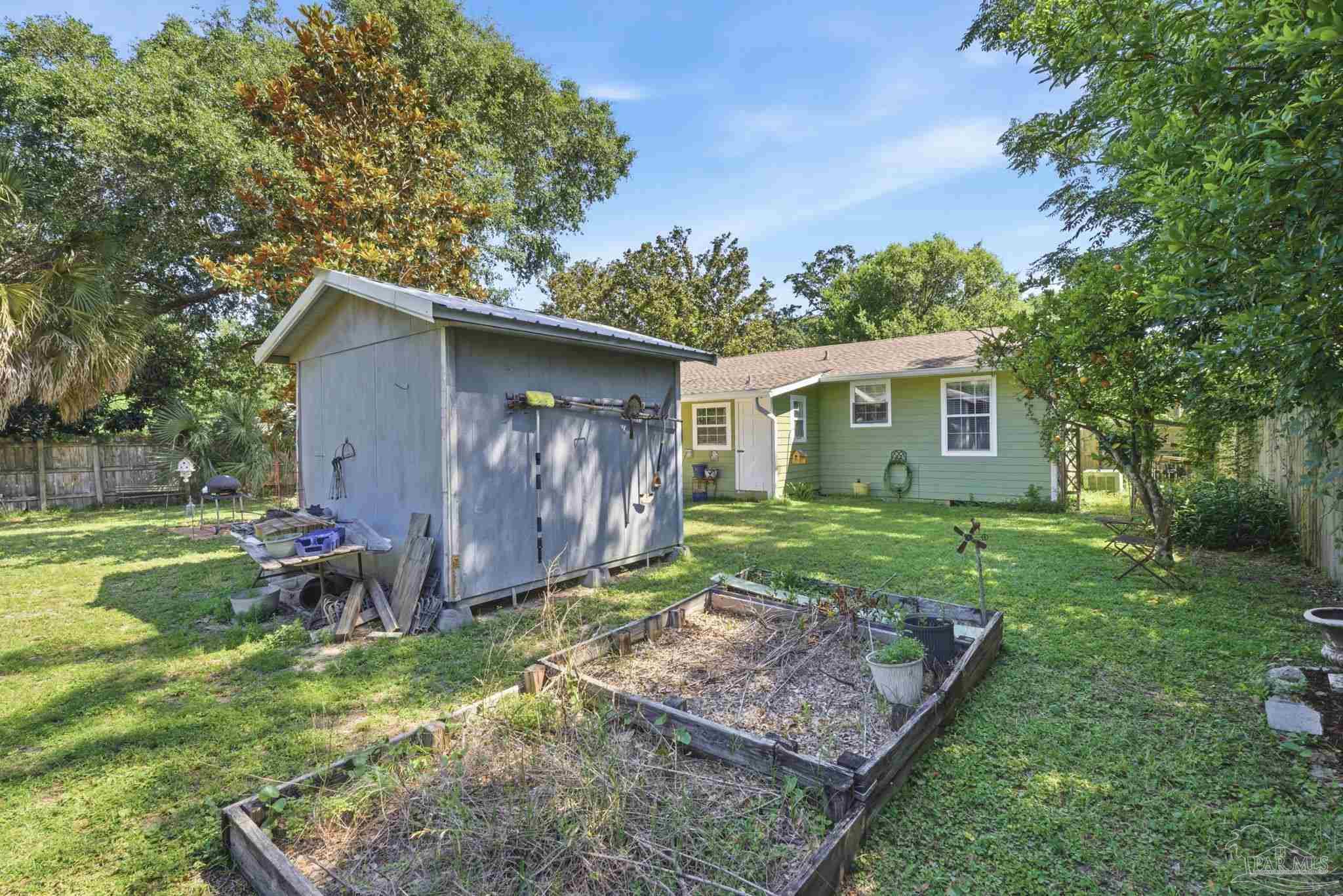 403 Rue Max Street Pensacola, FL 32507 - Photo 37 of 39
