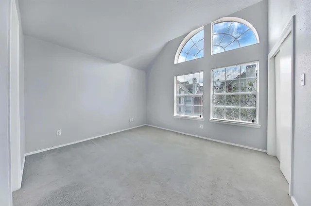 $1,300 | 10630 Westbrae Parkway, Unit 604, Houston, TX 77031