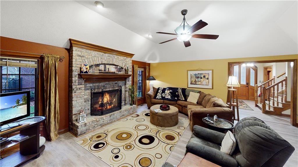 8645 Rahke Road Indianapolis, IN 46217 - Photo 9 of 52 Gallery Image 9