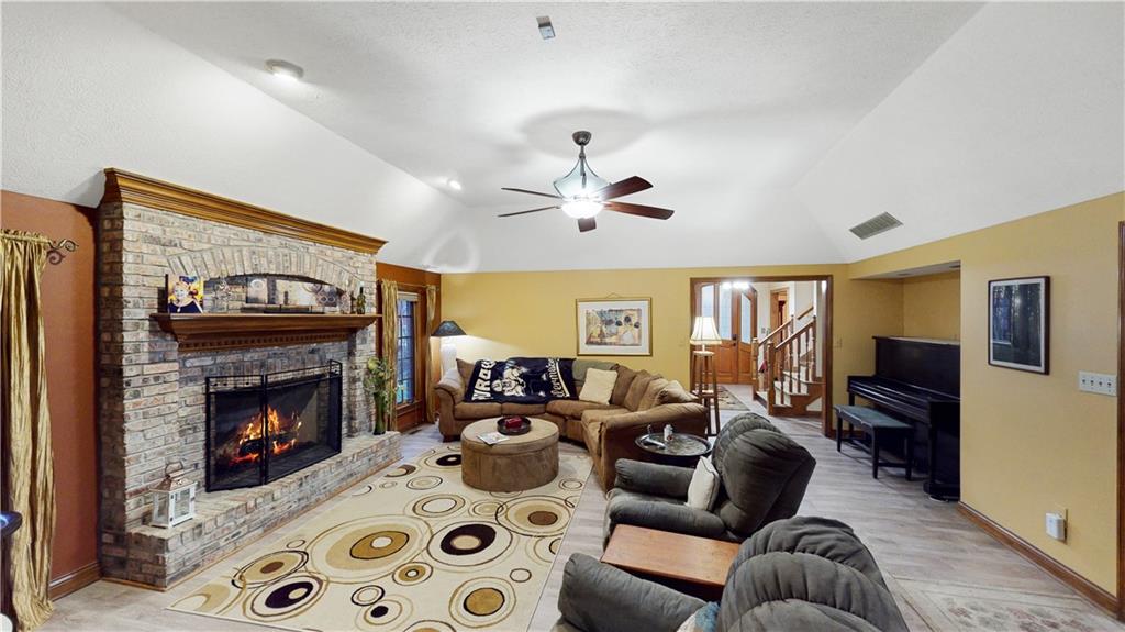 8645 Rahke Road Indianapolis, IN 46217 - Photo 10 of 52 Gallery Image 10