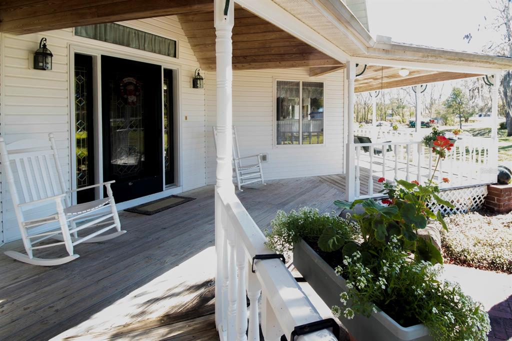 9215 Ridge Road New Port Richey, FL 34654 - Photo 15 of 71