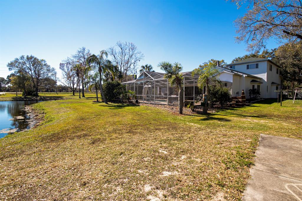 9215 Ridge Road New Port Richey, FL 34654 - Photo 16 of 71