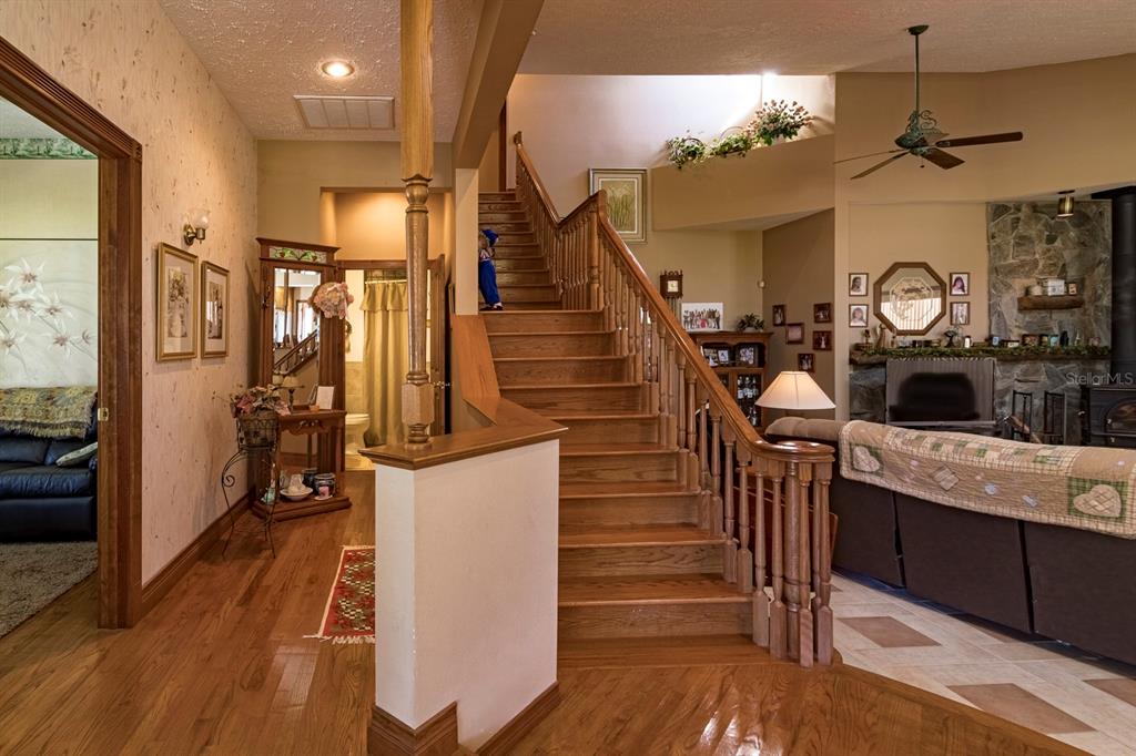 9215 Ridge Road New Port Richey, FL 34654 - Photo 18 of 71