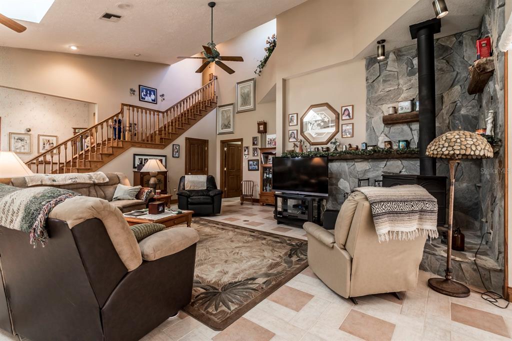 9215 Ridge Road New Port Richey, FL 34654 - Photo 36 of 71