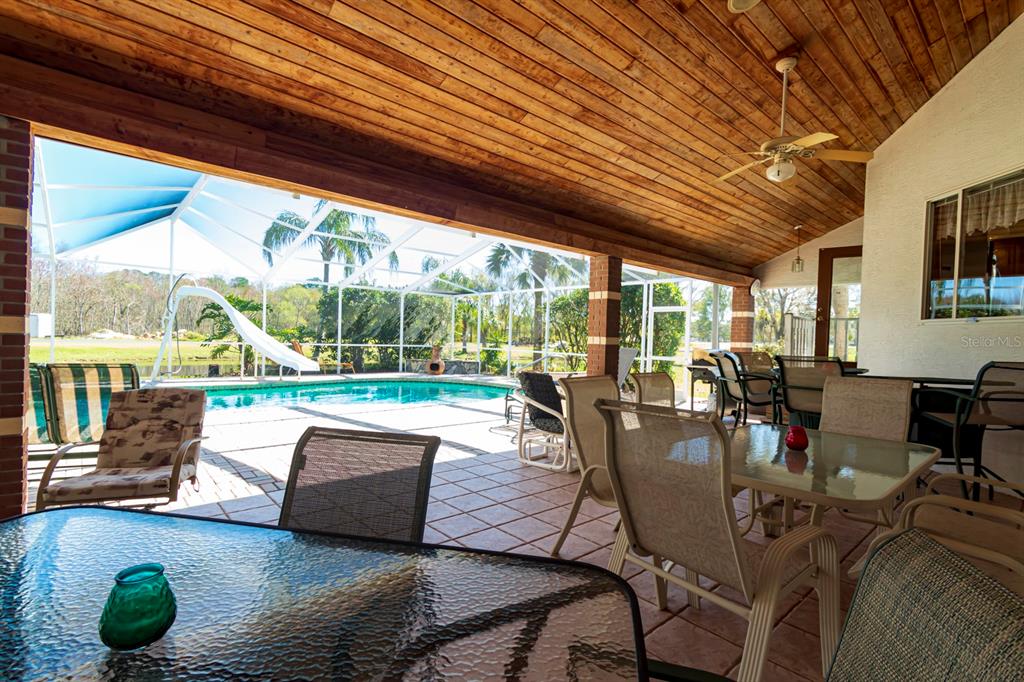 9215 Ridge Road New Port Richey, FL 34654 - Photo 8 of 71