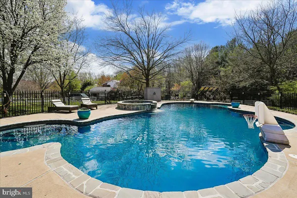 $1,120,000 | 14351 Rosefinch Circle, Leesburg, VA 20176