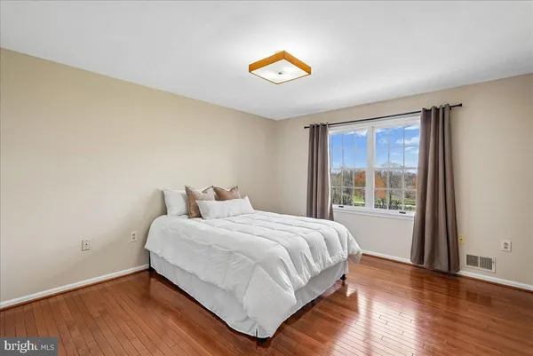 $1,120,000 | 14351 Rosefinch Circle, Leesburg, VA 20176