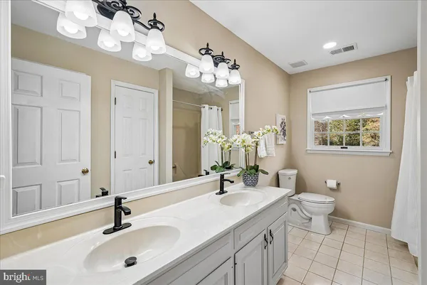 $1,120,000 | 14351 Rosefinch Circle, Leesburg, VA 20176