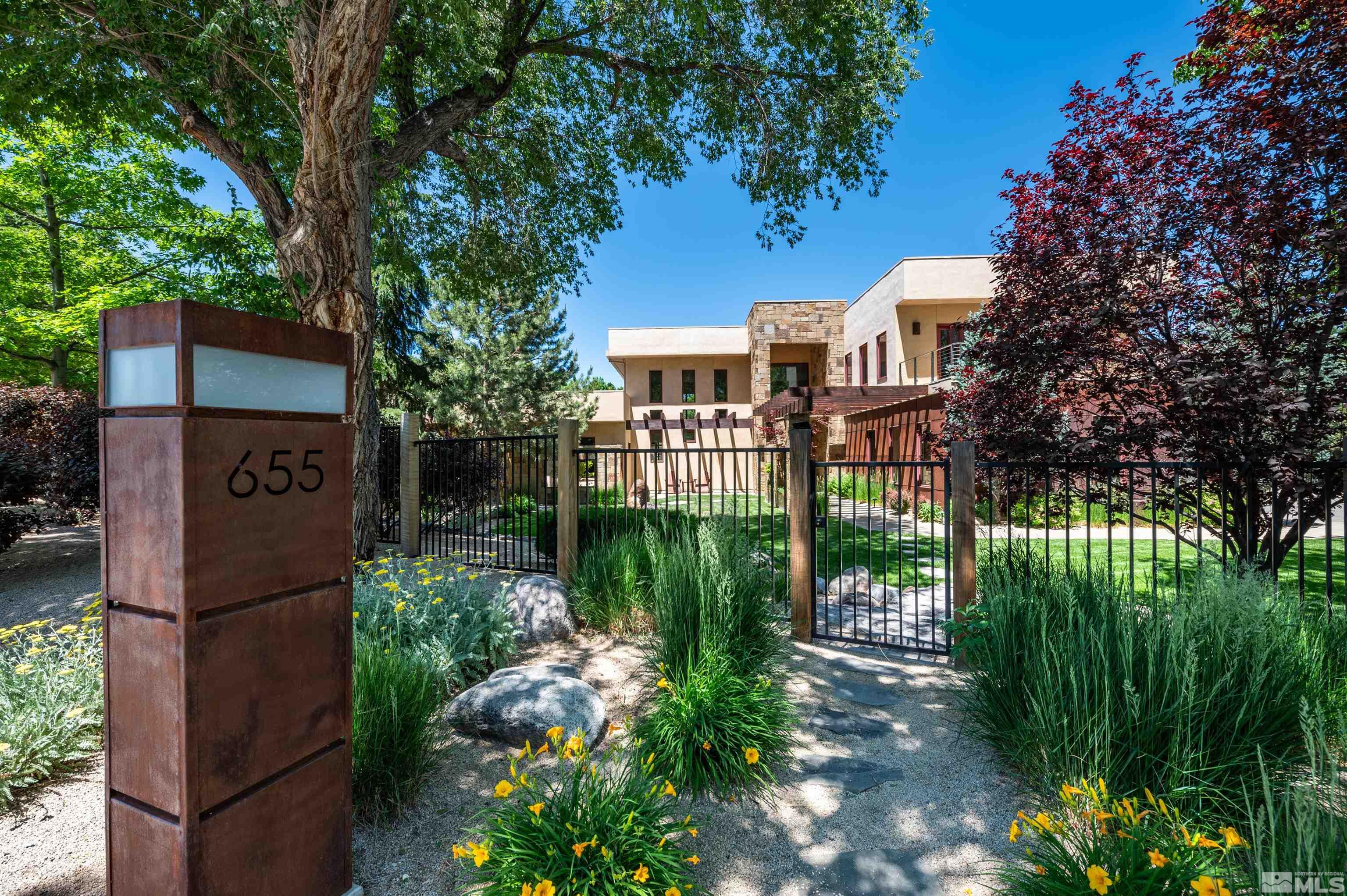 655 Juniper Hill Road Reno, NV 89519 - Photo 2 of 36 Photo 2