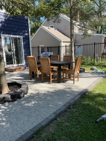 $400,000 | 523 North Cedar Road, New Lenox, IL 60451