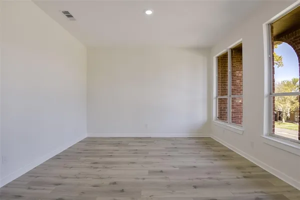 $699,999 | 2916 Forestwood Drive, Arlington, TX 76006