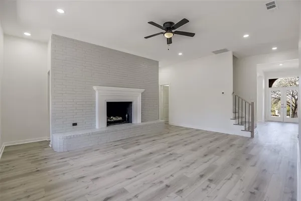 $699,999 | 2916 Forestwood Drive, Arlington, TX 76006