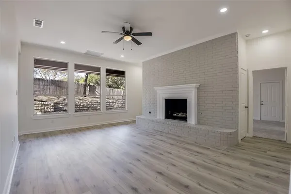 $699,999 | 2916 Forestwood Drive, Arlington, TX 76006