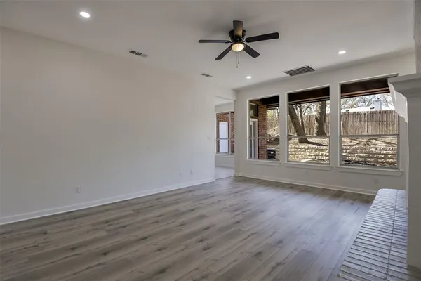 $699,999 | 2916 Forestwood Drive, Arlington, TX 76006
