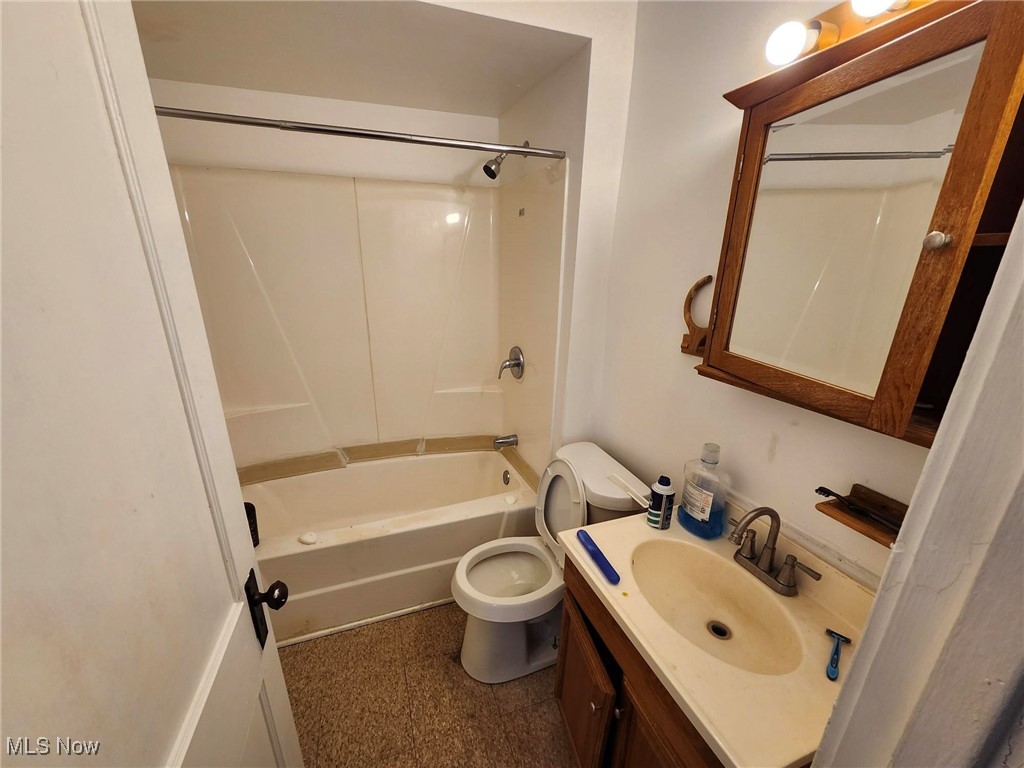 1639 Avalon Road Cleveland, OH 44112 - Photo 24 of 29 2nd floor