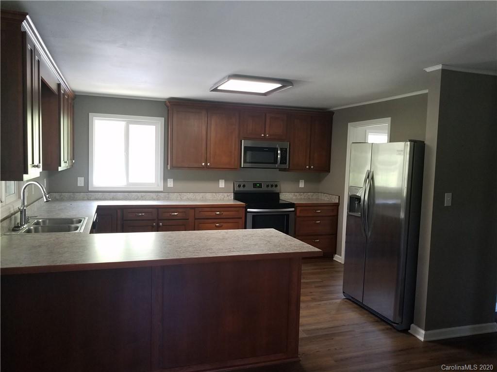 78 Hummingbird Ridge Canton, NC 28716 - Photo 14 of 46