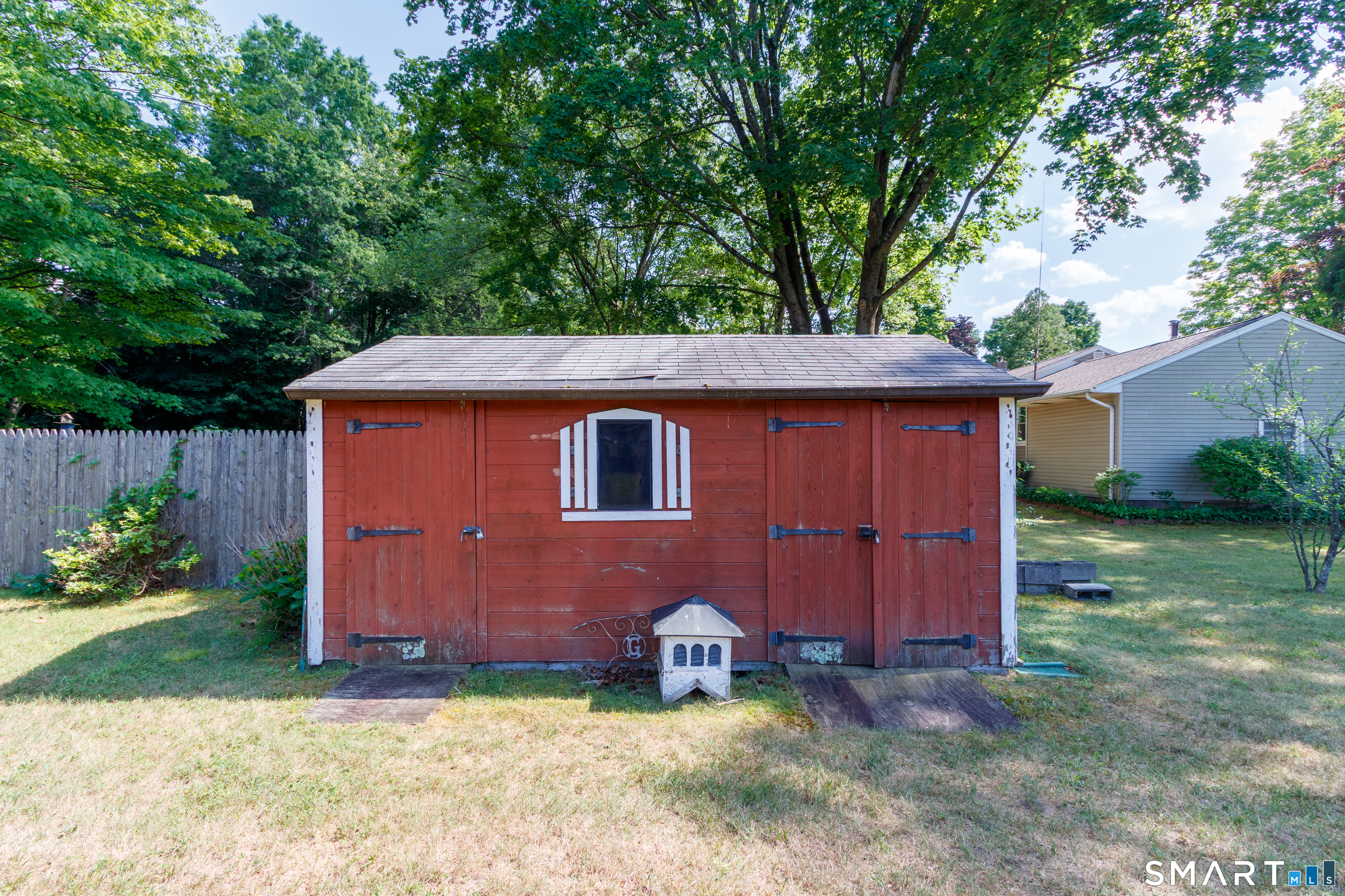 176 Clintonville Road North Haven, CT 06473 - Photo 37 of 38