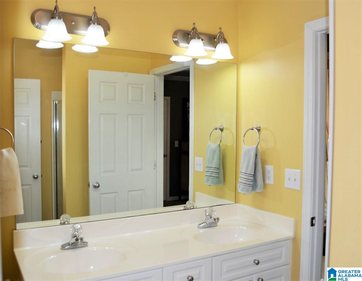 212 Calloway Lane Pelham, AL 35124 - Photo 19 of 35