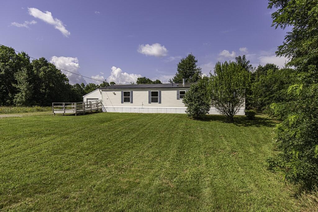 239 Main Street Corinth, ME 04427 - Photo 1 of 39 001