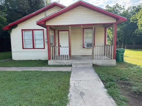 $1,550 | 502 Rose Street, Denton, TX 76209